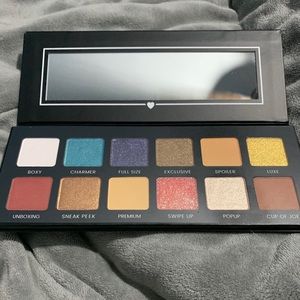 Boxycharm Hello, charmer! Eyeshadow palette